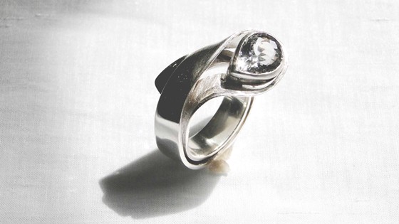 JOALHERIA DE AUTOR: Laço